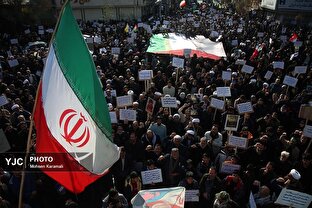 اجتماع بزرگ مردم قم در مطالبه‌ی پاسخ دندان شکن به اسرائیل و آمریکا