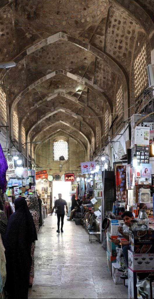 بازار قدیمی در لار