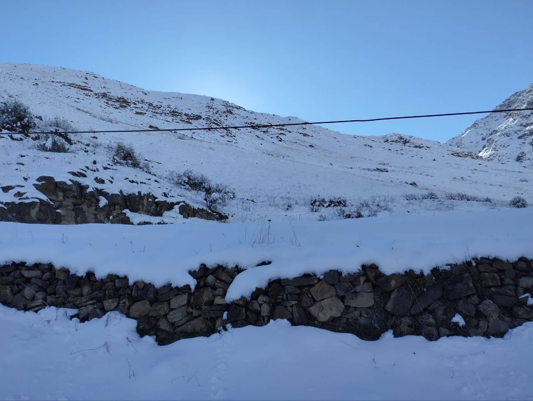 بارش برف پاییزی