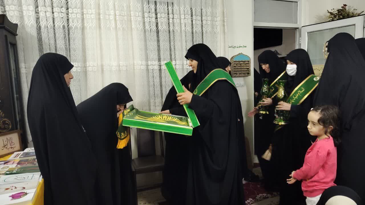 تجلیل خادمیاران رضوی قم از قرآن آموزان