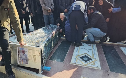 تشییع پیکر پدر شهید رمضان آذربیک در طبس