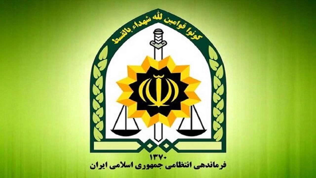 برگزاری نشست توجیهی به دلیل انتشار ویدئوی خارج از عرف؛ خروج پرستو احمدی از ساختمان پلیس مازندران