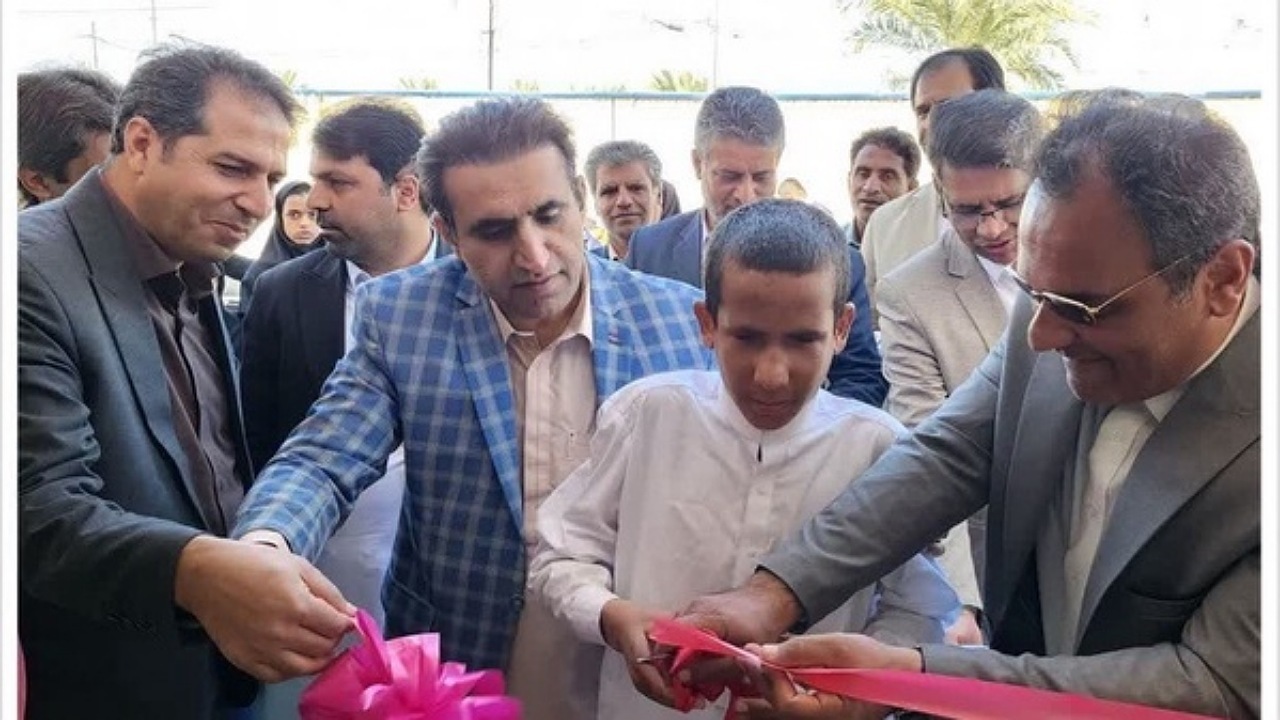 افتتاح آموزشگاه ۱۰ کلاسه مهر عطیه در حمایت از دانش‌آموزان استثنایی بمپور