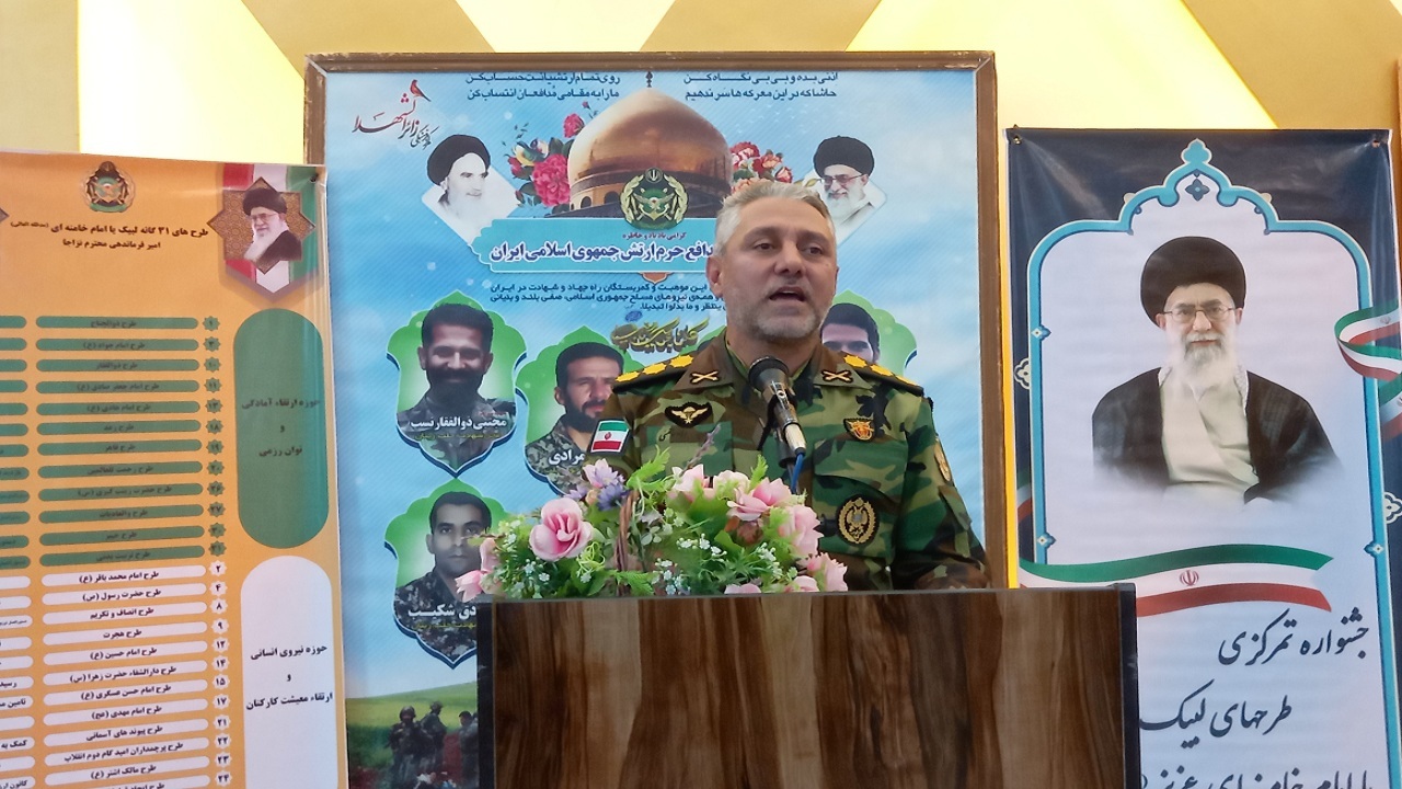 کارکنان ارتش با تمام توان از مرزها پاسداری می کنند