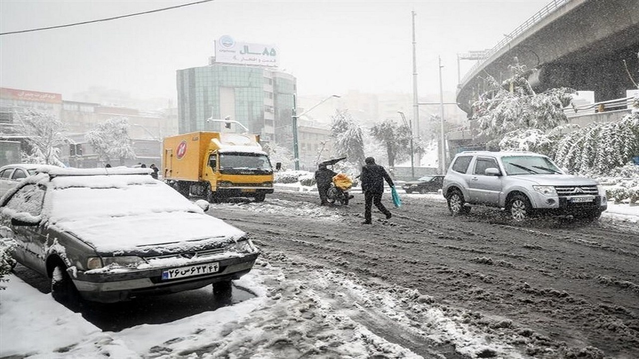 یخبندان در معابر سطح شهر سوادکوه به روایت تصویر