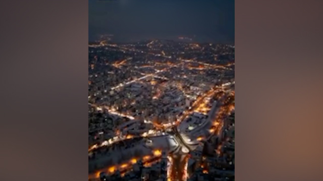 نمایی زیبا از شهر اردبیل بعد از بارش برف + فیلم