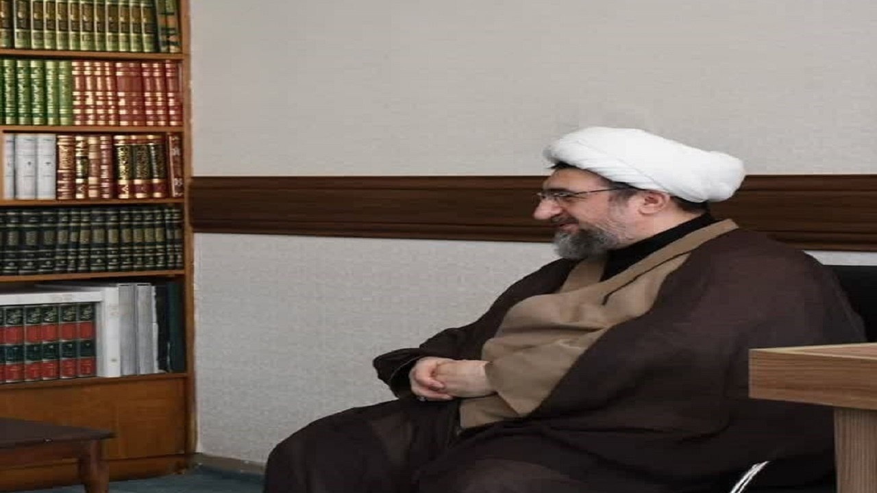 وحدت حوزه و دانشگاه از دیدگاه امامین انقلاب بسیار ارزشمند است