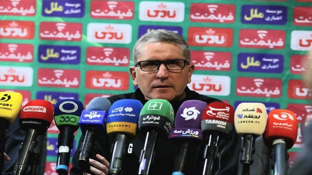 نشست خبری گاریدو سرمربی اسپانیایی تیم فوتبال پرسپولیس