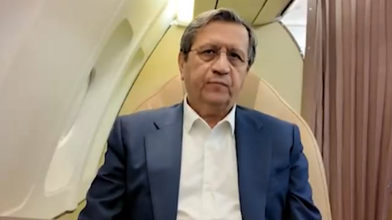 همتی: هدف گذاری دی۸ رسیدن به حجم تجاری ۵۰۰ میلیارد دلاری است