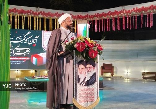 گزارش تصویری از برگزاری اولین سالگرد تدفین شهیدگمنام شهرداری بندرعباس گزارش تصویری از برگزاری اولین سالگرد تدفین شهیدگمنام شهرداری بندرعباس