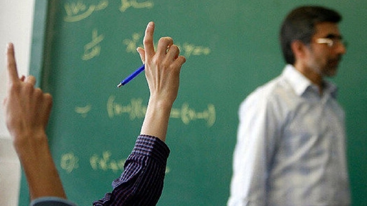 کمبود معلم دانش آموزان روستای بیرک سفلی در شهرستان فاروج را به دردسر انداخت