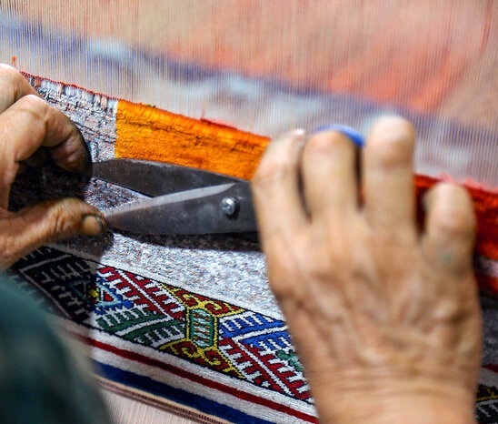 فرش خراسان شمالی گرفتار نخ و چاله رنگرزی فرش خراسان شمالی گرفتار نخ و چاله رنگرزی
