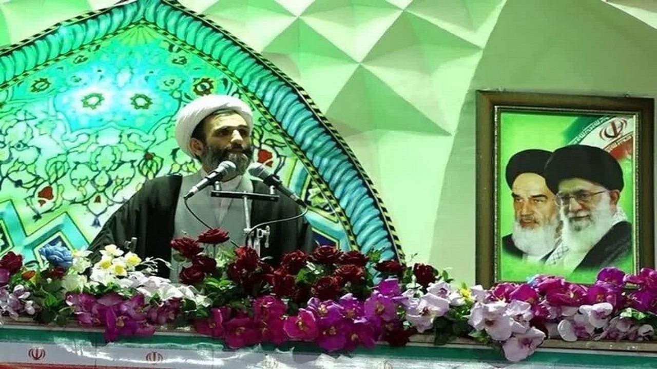 ضرورت تکیه بر ولایت فقیه برای گم نکردن راه درست