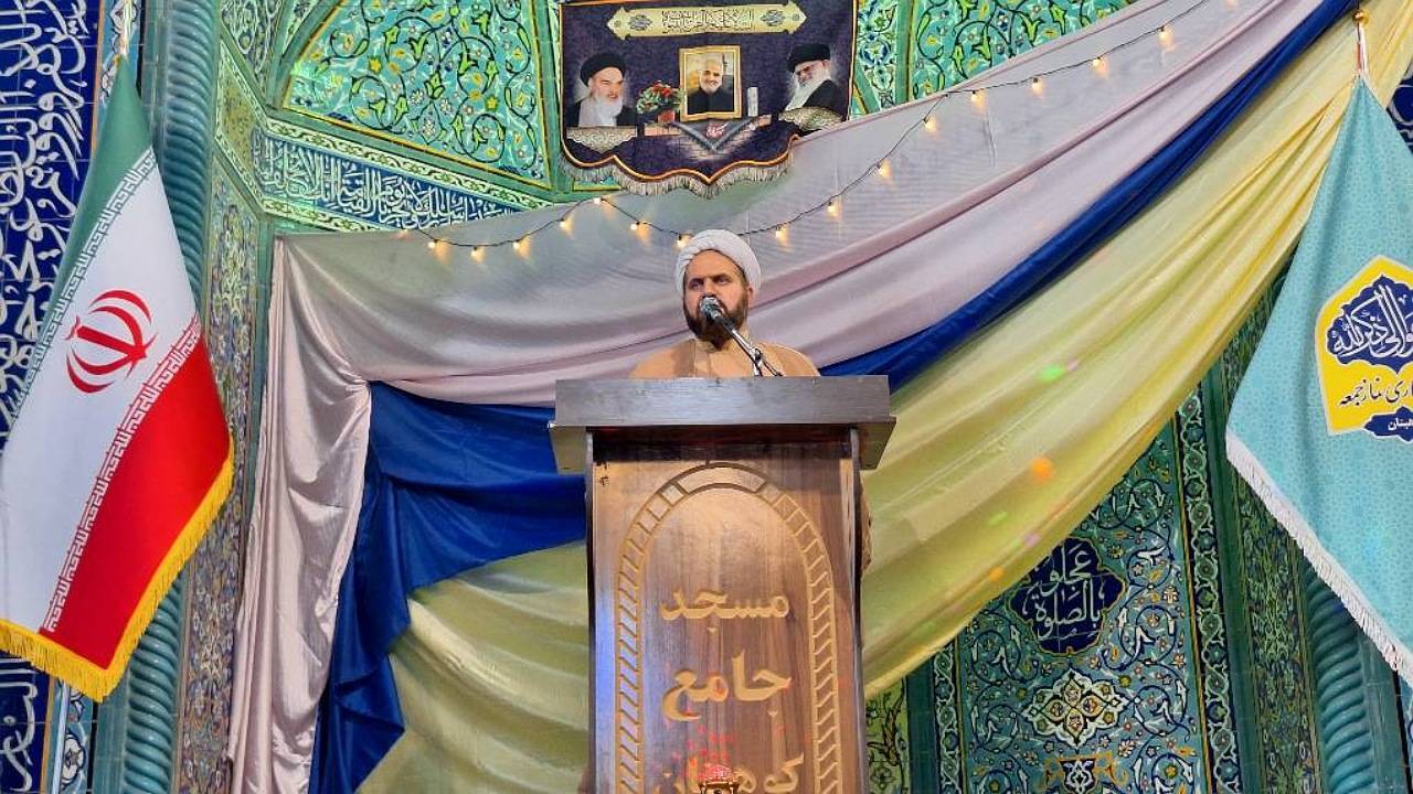 کمک کردن به جبهه مقاومت وظیفه همگان است