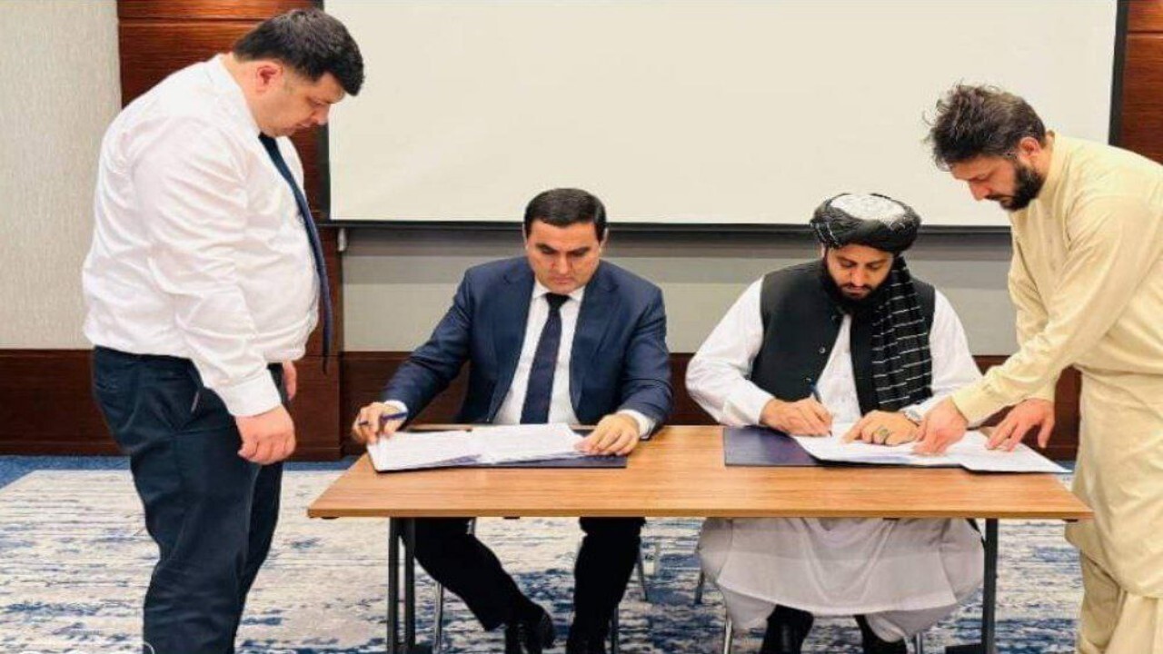 توافق خرید برق از تاجیکستان امضا شد