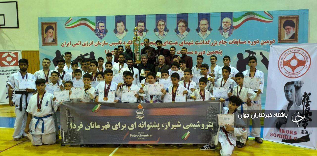 تیم کاراته پتروشیمی شیراز در کشور درخشید/ قهرمانی بانوان و نائب قهرمانی آقایان
