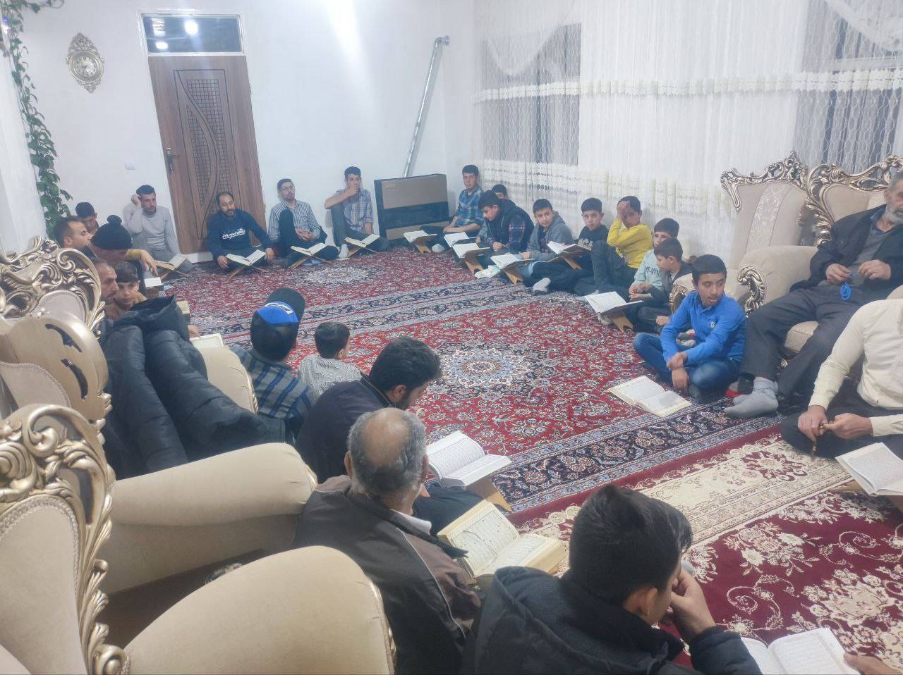 تلاوت قران در روستای توآباد