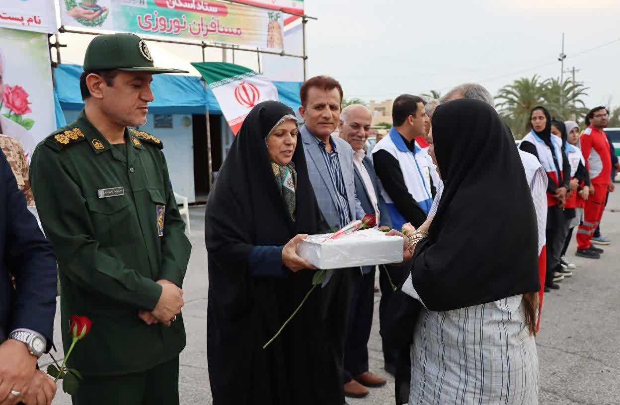 مراسم استقبال از مسافران نوروزی در دشتی