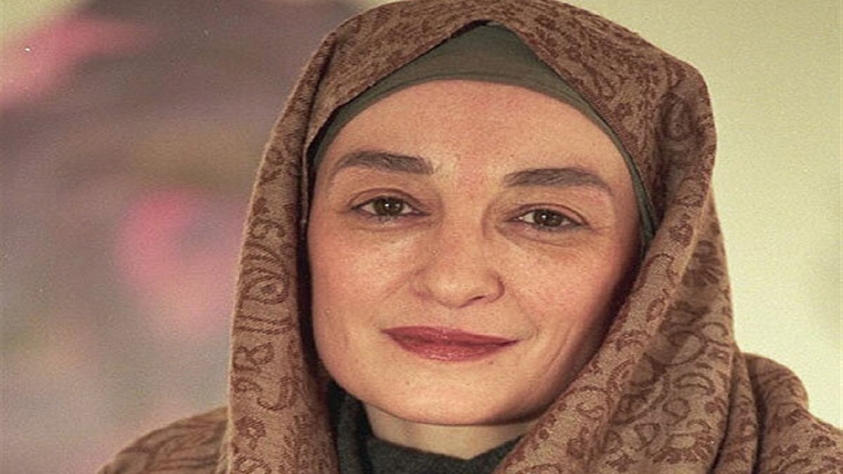 باشگاه خبرنگاران -پروانه اعتمادی هنرمند نقاش درگذشت