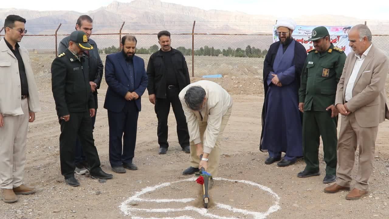 بازدید استاندار کرمان از طرح&zwnj;های عمرانی و گردشگری زرند + تصاویر