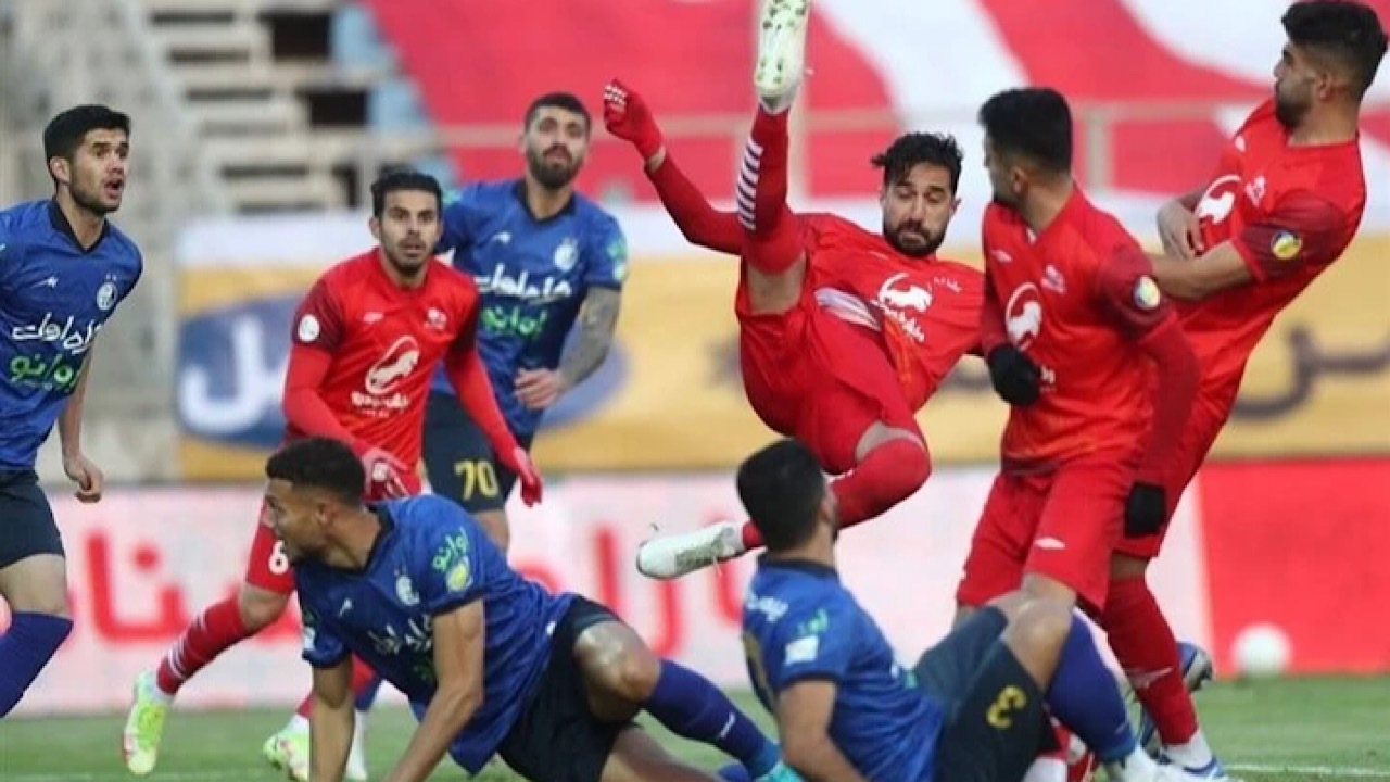 شایعه بی‌تفاوتی استقلال مقابل تراکتور و نگرانی پرسپولیسی‌ها