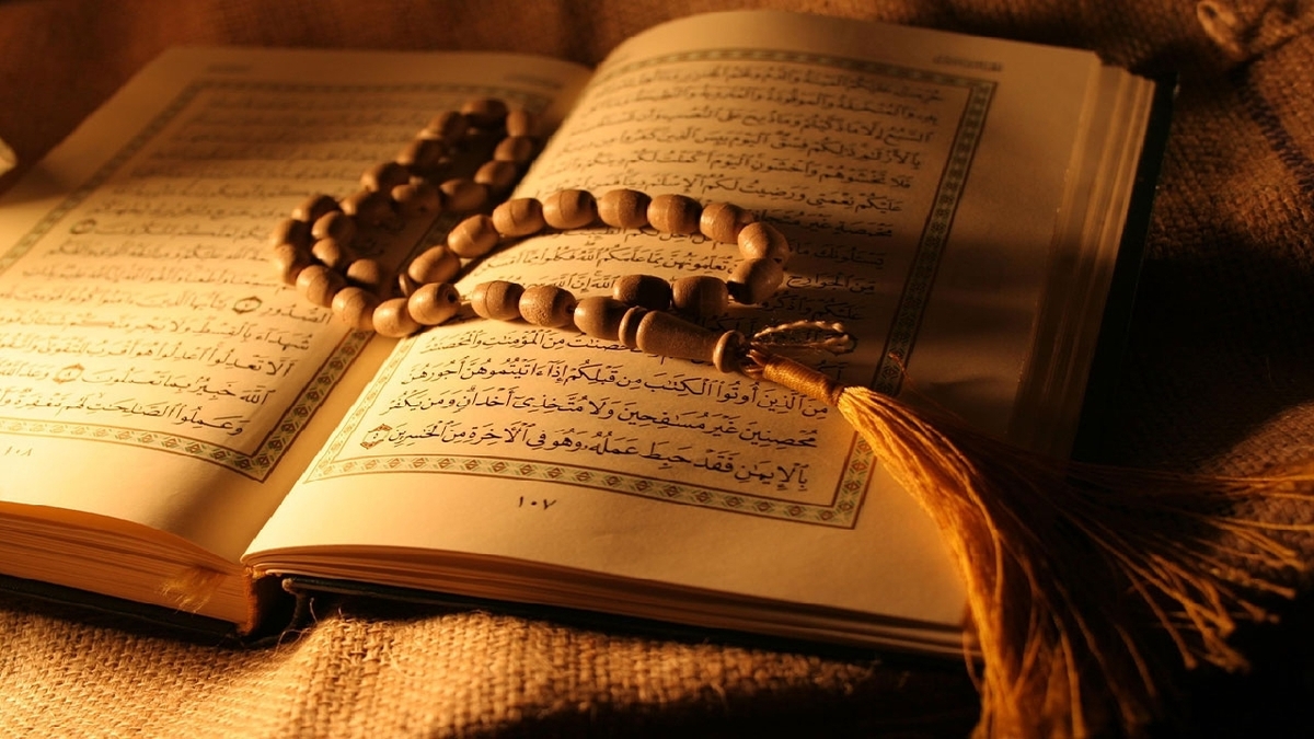 رونق محفل قرآنی به همت بانوی یزدی + فیلم