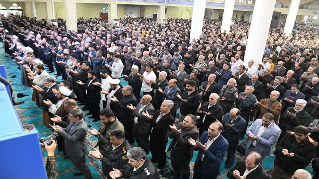 اقامه نماز عید فطر در آذربایجان غربی
