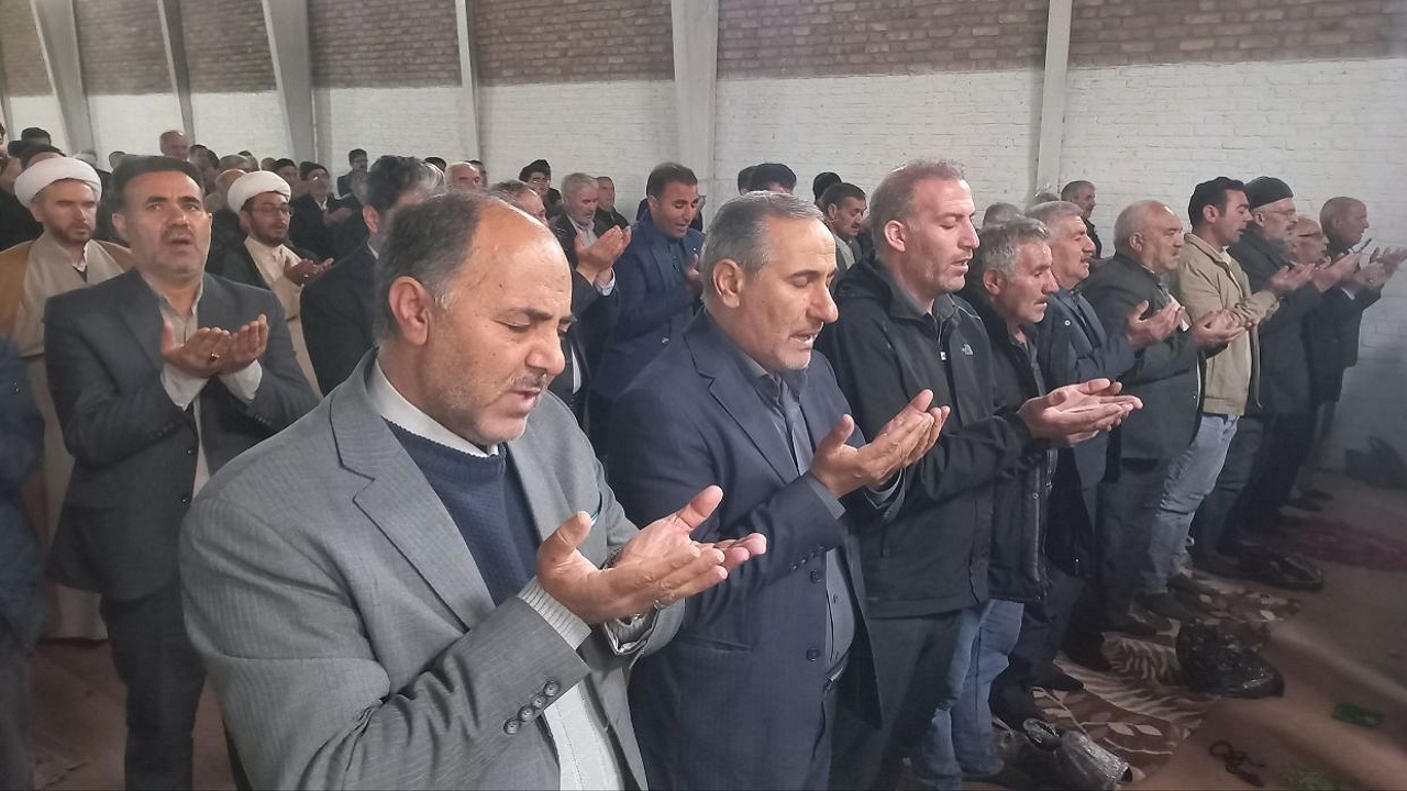 اقامه نماز عید فطر در آذربایجان شرقی اقامه نماز عید فطر در آذربایجان شرقی