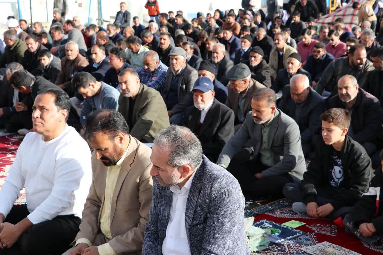 حال و هوای نمازگزاران در روز عید فطر