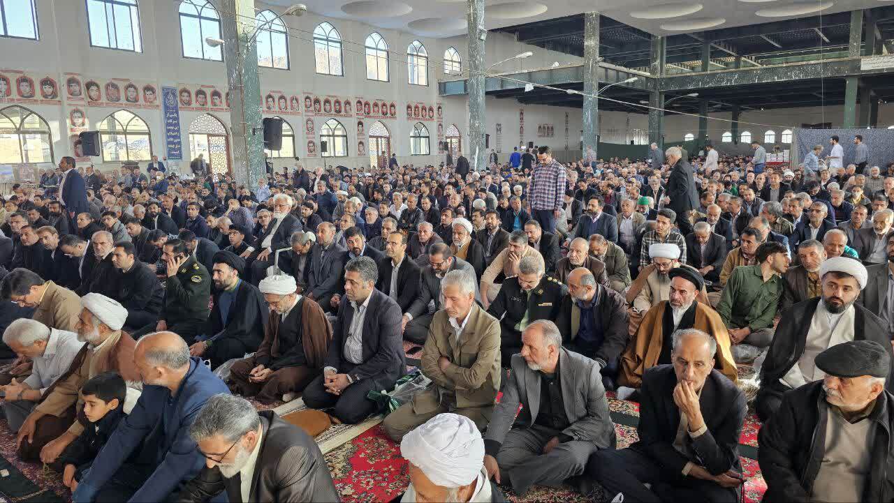 اقامه نماز عید سعید فطر در استان سمنان+ فیلم