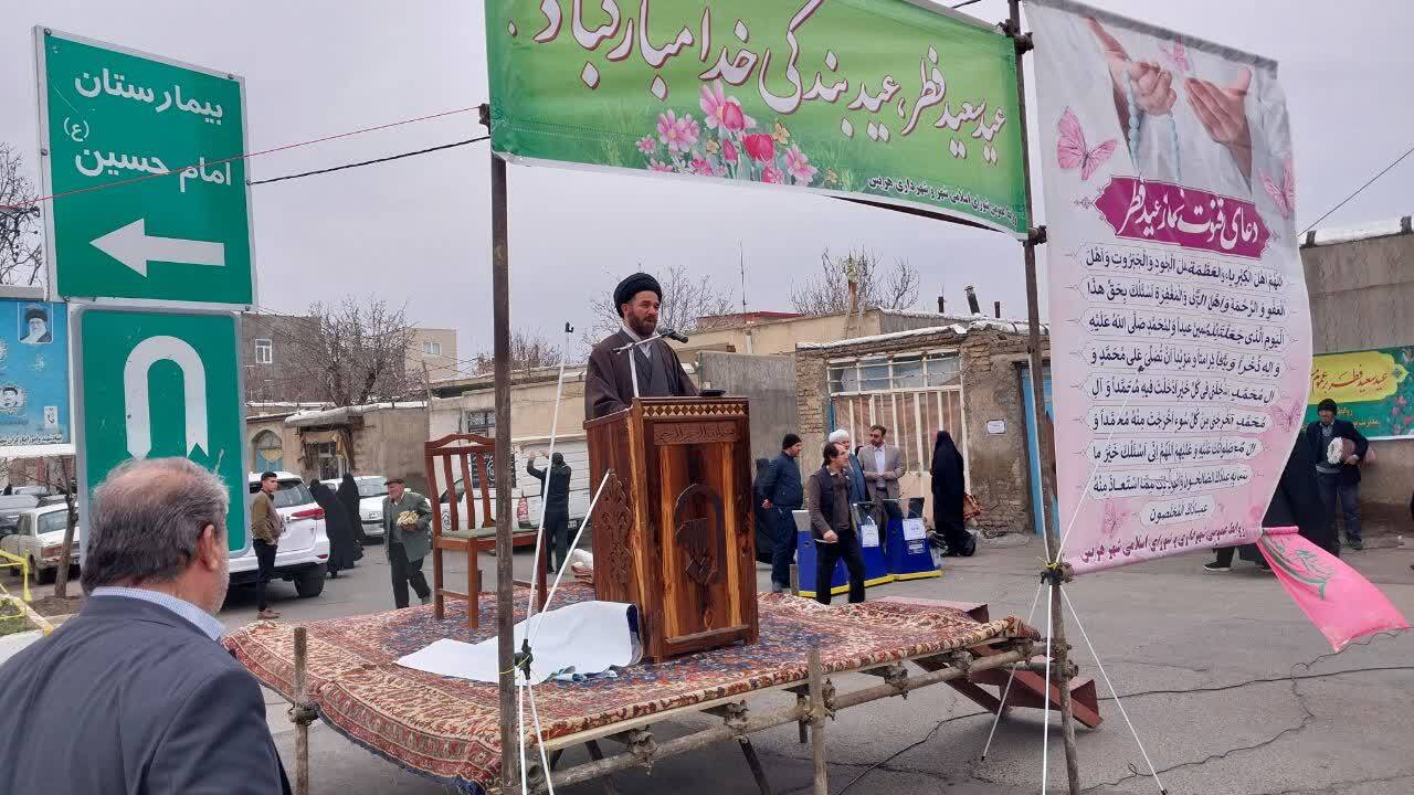 نماز عید بندگی در هریس