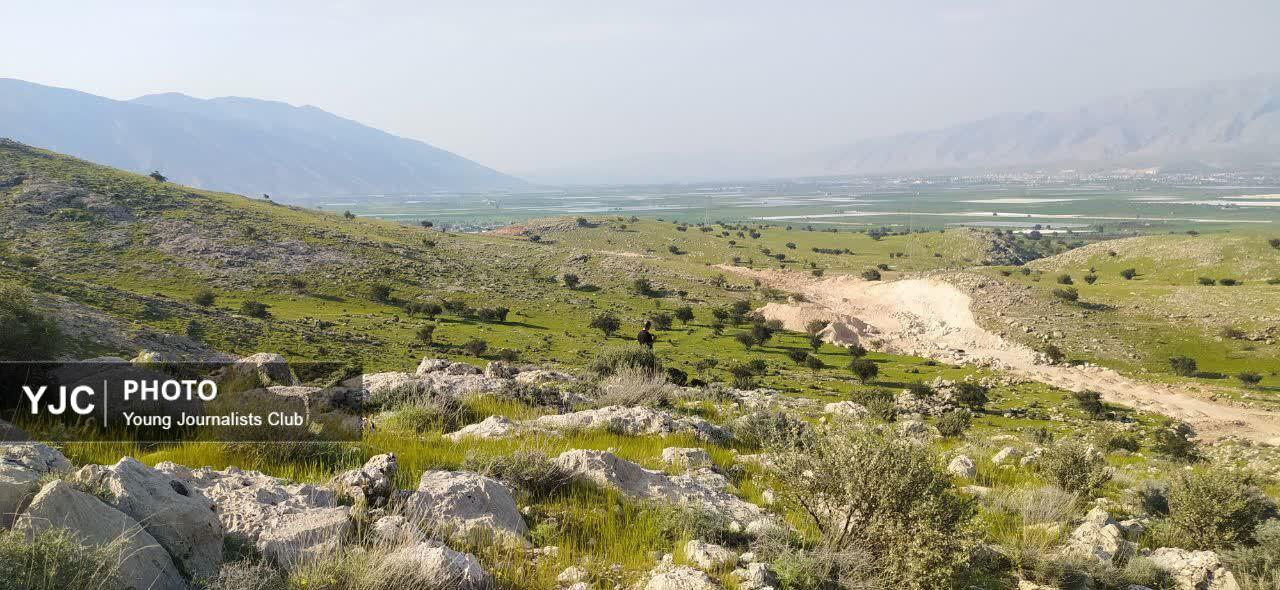 ساخت جاده&zwnj;ای در طبیعت و کوه&zwnj;های اطراف روستای گلستان