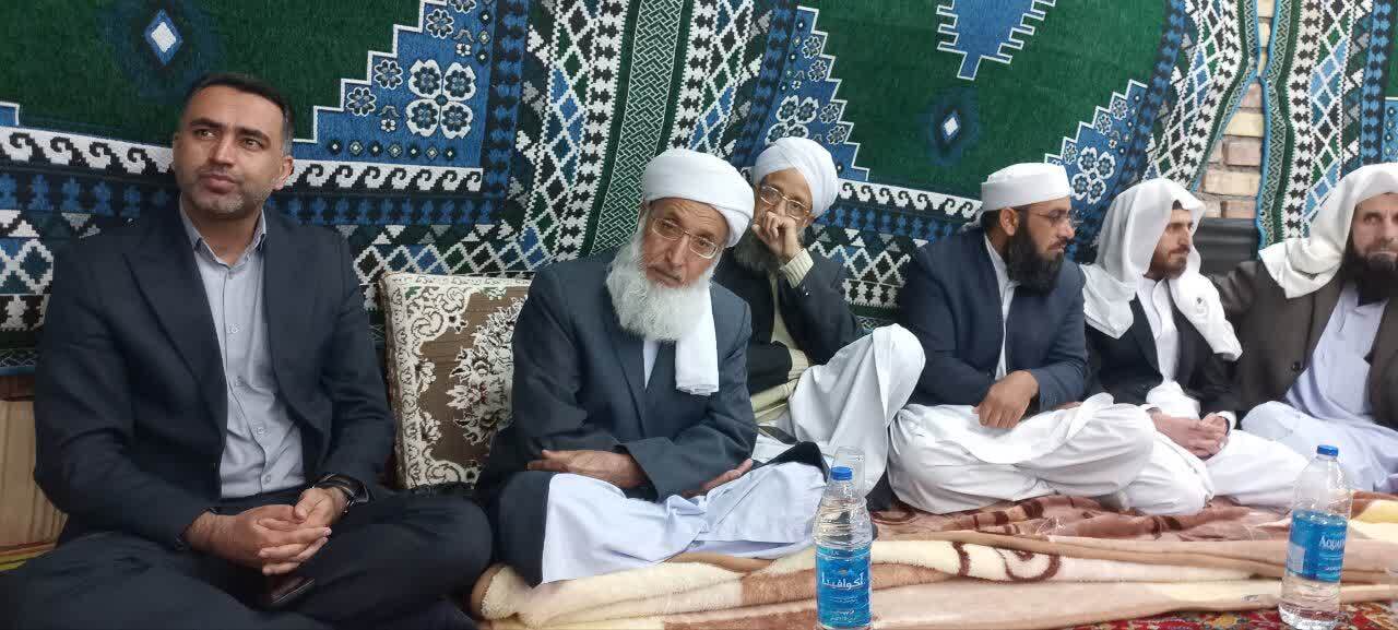 اقامه نماز عید فطر اهل سنت در صالح آباد