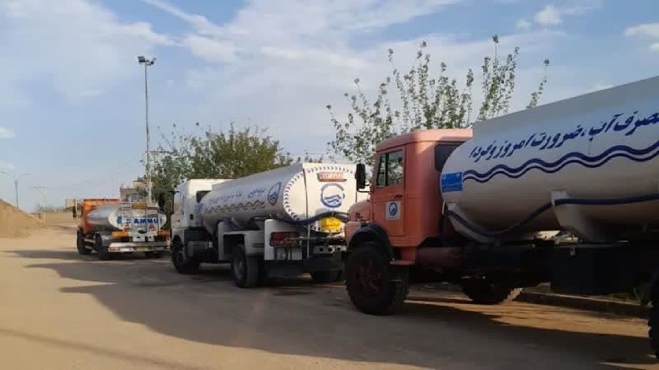 امداد خواهی استان یزد برای تامین تانکر توزیع آب