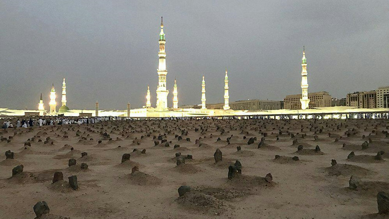 سوگواری هیئت منتظران یار پایگاه بقیه الله محله شهر قایم در سالروز تخریب قبور ائمه بقیع (ع) + فیلم