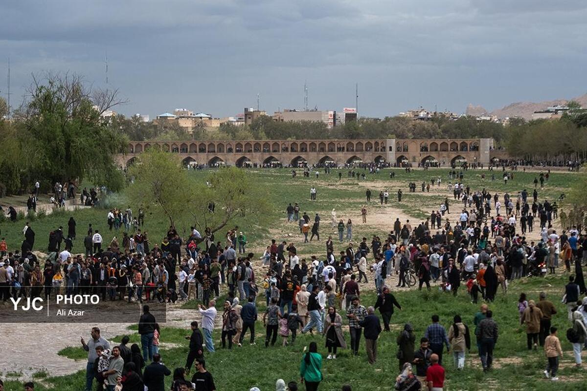 جشن بزرگ «امت ماه» به مناست هفته وحدت در اصفهان