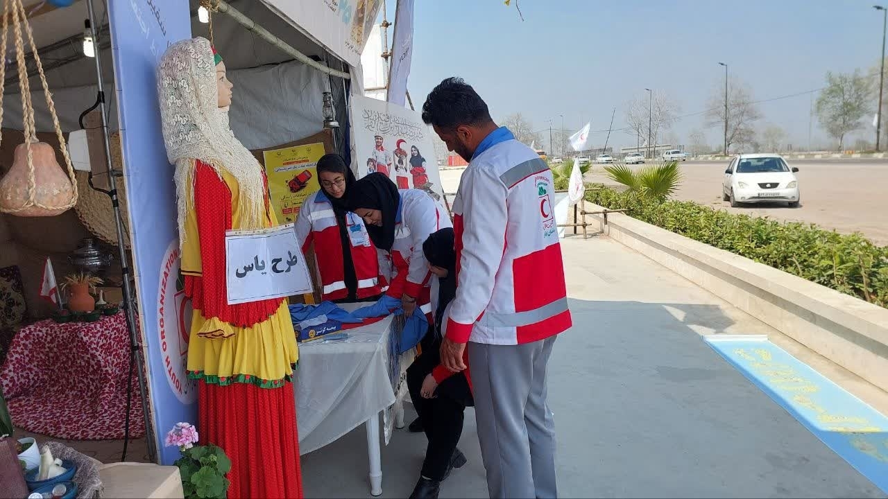 بهره مندی بیش از ۸۰۰هزارگردشگر از خدمات نوروزی هلال احمر گیلان