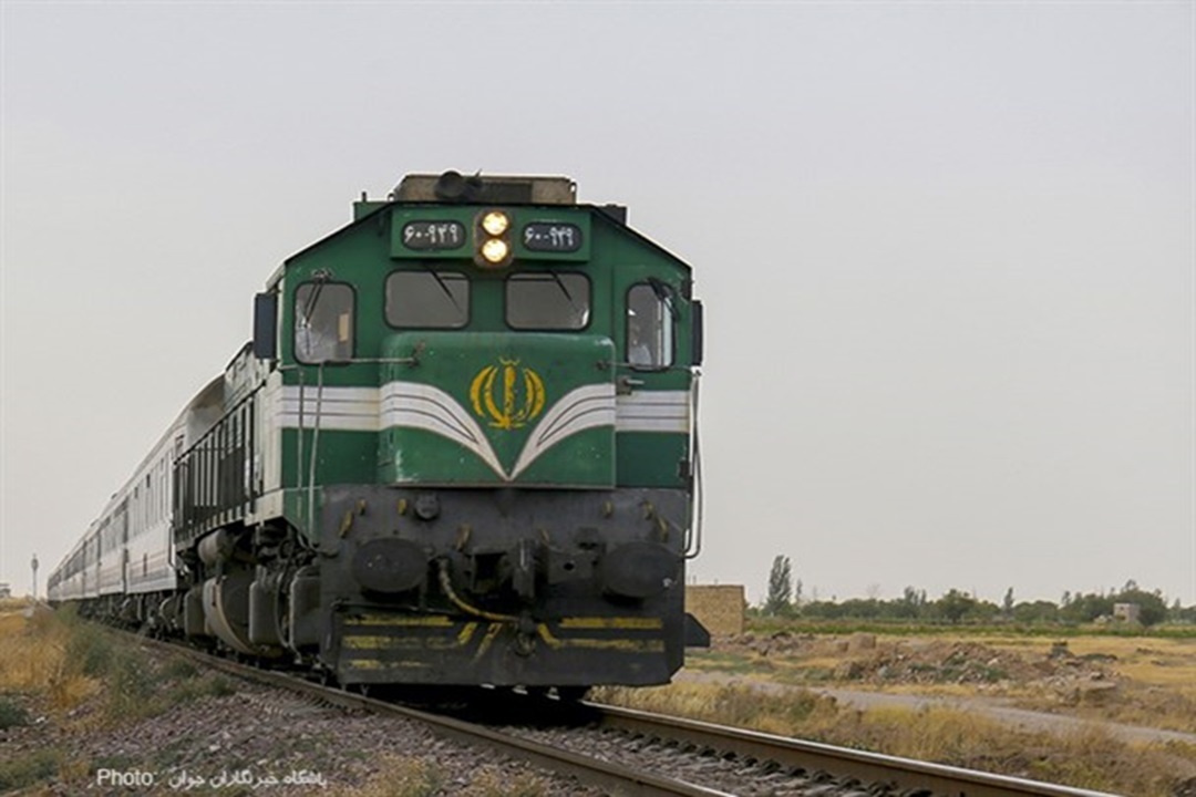 رکورد جابجایی ۶۲ هزار مسافر نوروزی در راه‌آهن هرمزگان
