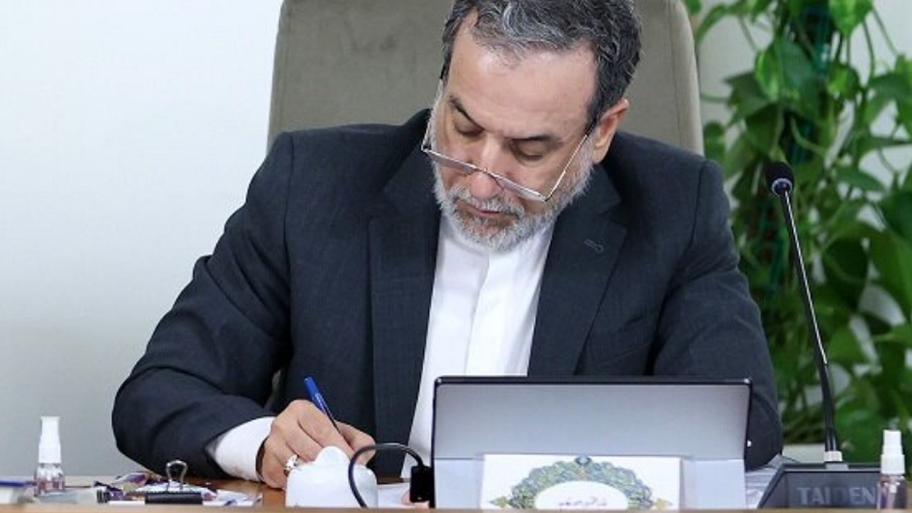 عراقچی: اکنون توپ در زمین آمریکا است
