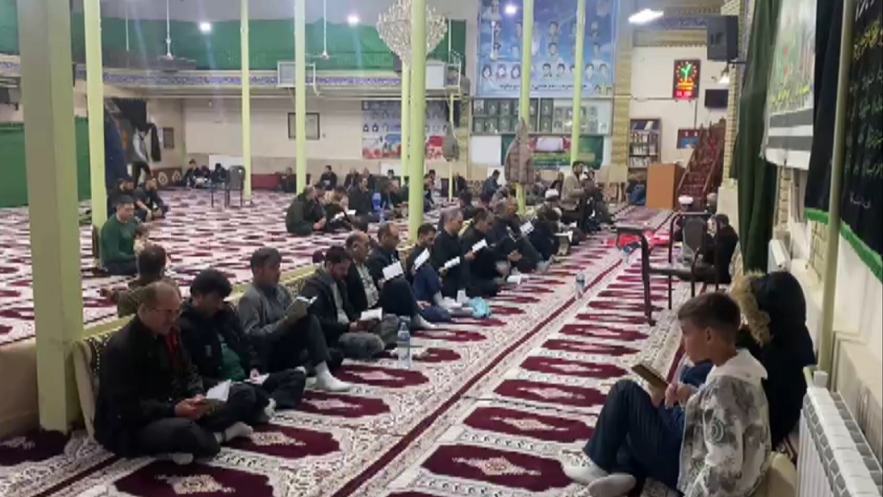 مراسم احیای شب بیست و یکم ماه رمضان در نیکویه+ فیلم