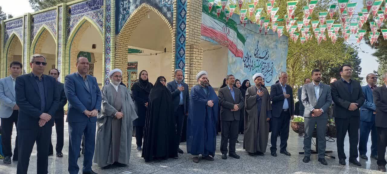 ادای احترام مسئولان نیشابور به مقام شامخ شهدا