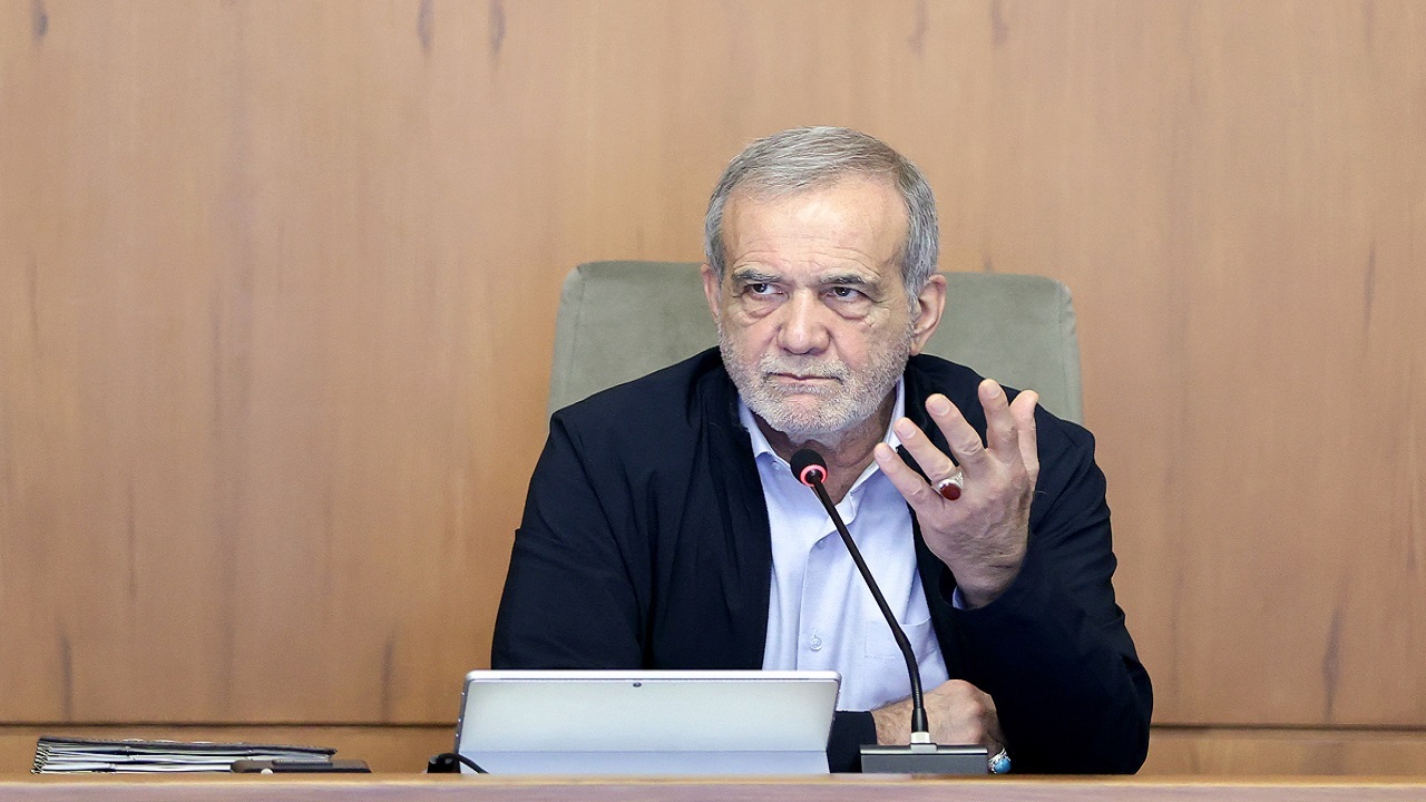پزشکیان: دولت چهاردهم تلاش دارد پروژه‌های بزرگ را با کمترین منابع پیش ببرد