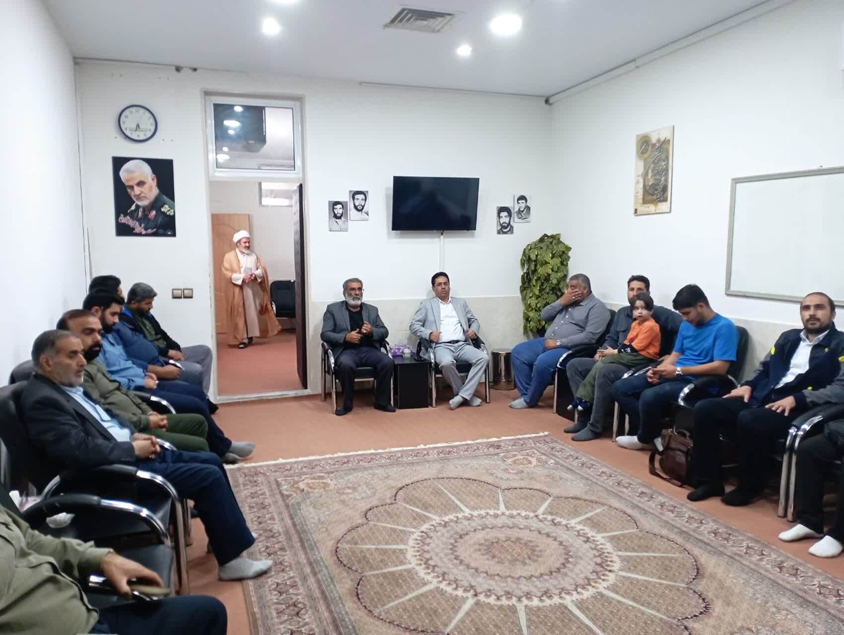 اجتماع مسئولان در دیدا با امام جمعه