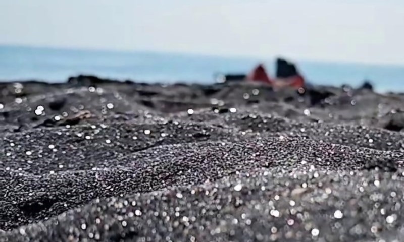 هرمز سوغات&zwnj;سرا یا میراث زمین&zwnj;شناسی؟&zwnj;