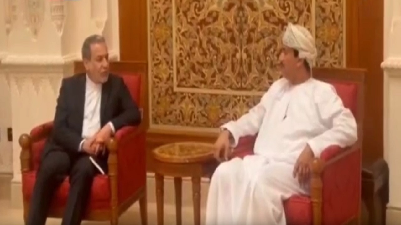 عراقچی و هیات همراه وارد مسقط شدند