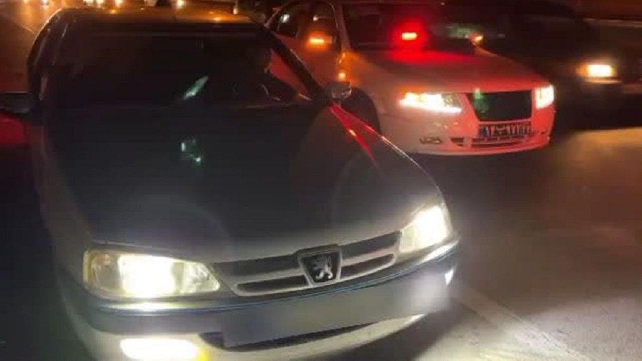برخورد با دور دور‌های شبانه در قم؛ ۲۲ دستگاه خودرو توقیف شد