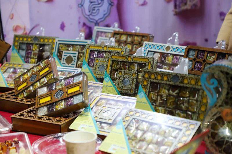 برگزاری چهارمین نمایشگاه ملی حلوا مسقطی در لارستان + عکس