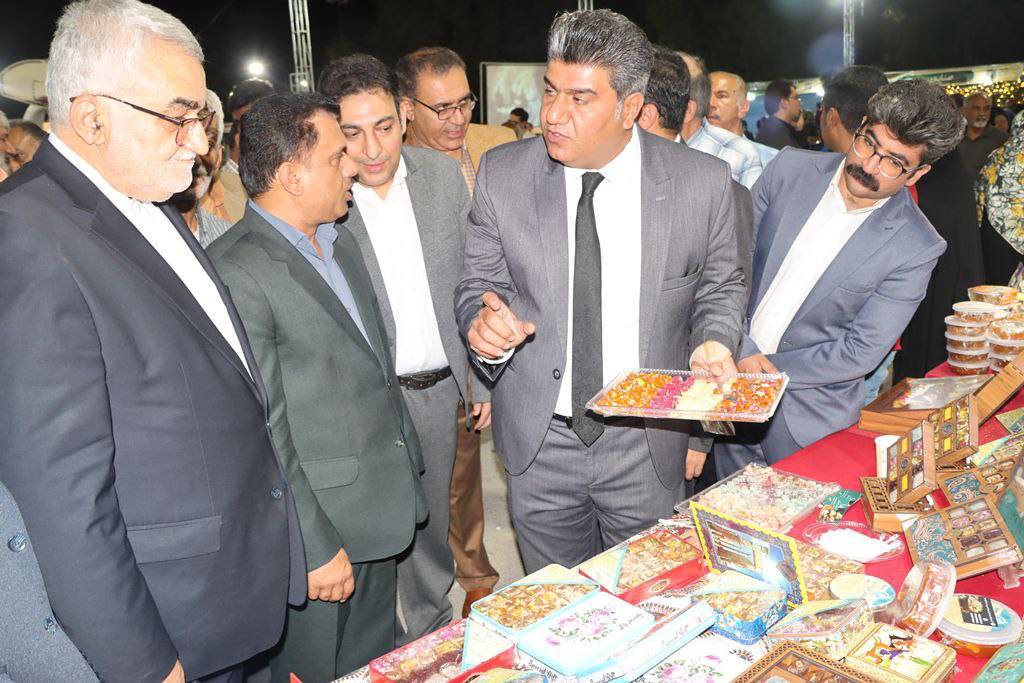 برگزاری مراسم اختتامیه چهارمین نمایشگاه و جشنواره حلوا مسقطی در لار