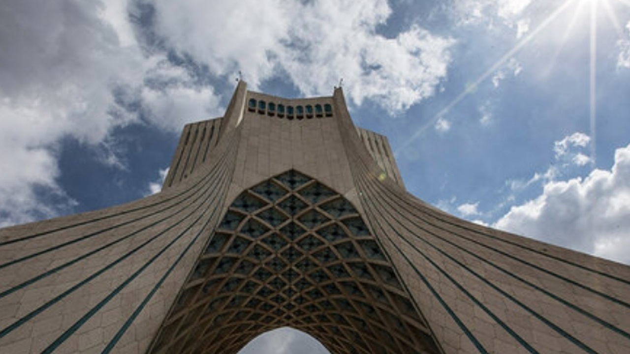 هوای تهران در آستانه پاکی قرار گرفت
