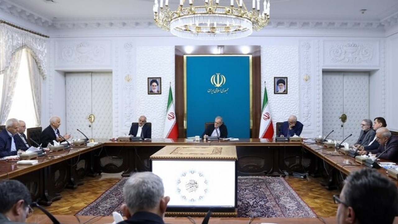 پزشکیان: مدیریت ناترازی‌ها هوشمند خواهد بود